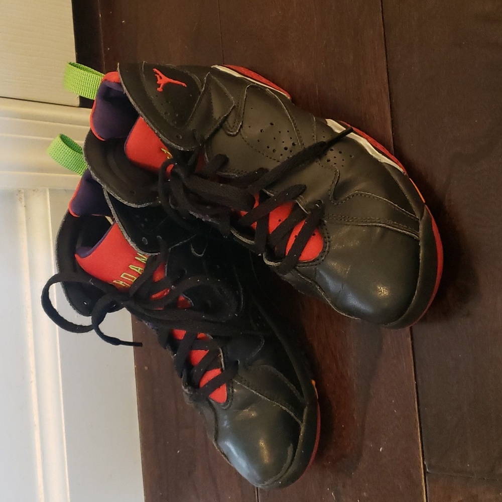Nike Jordan kids size 2y black high top sneakers